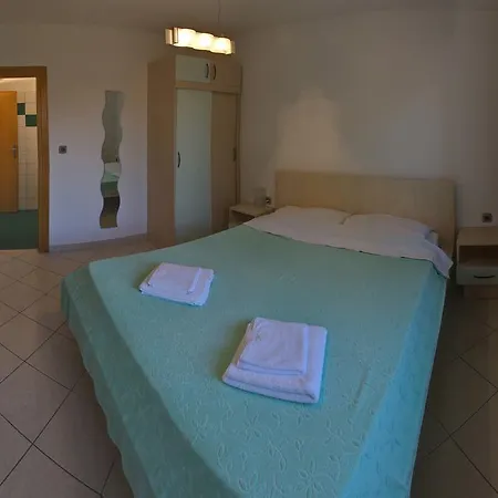 Appartement Vis A Vis Baška
