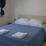 Vis A Vis Apartments Baška