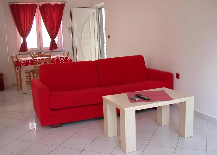 Vis A Vis شقة باشْكا